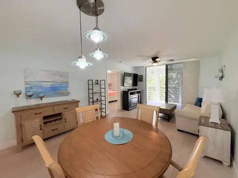3138 Via Poinciana Lake Worth FL 33467