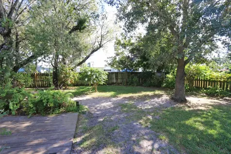 2142 Sw Jaguar Avenue Port Saint Lucie FL 34953