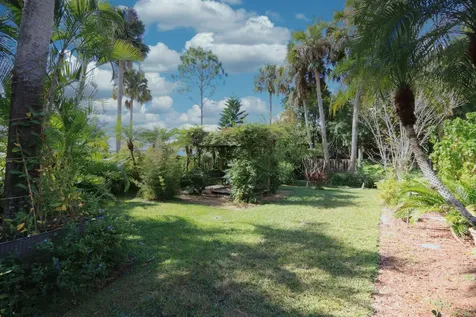 2142 Sw Jaguar Avenue Port Saint Lucie FL 34953