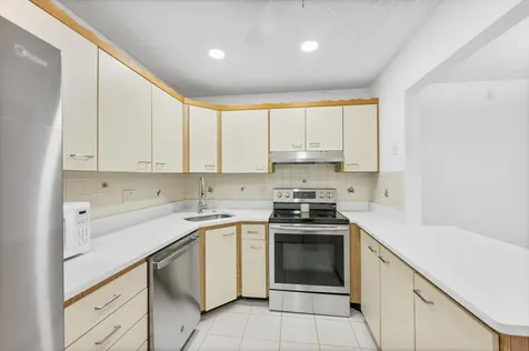 313 Pine Ridge Circle Greenacres FL 33463