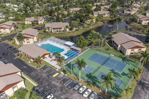 313 Pine Ridge Circle Greenacres FL 33463