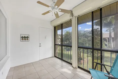 313 Pine Ridge Circle Greenacres FL 33463