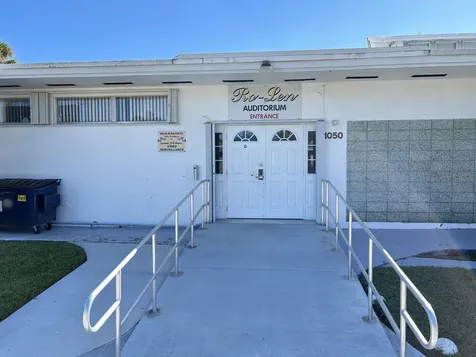 920 Sw 11th Avenue Hallandale Beach FL 33009