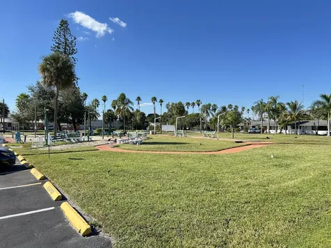 920 Sw 11th Avenue Hallandale Beach FL 33009