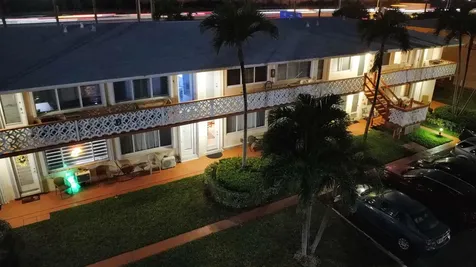 920 Sw 11th Avenue Hallandale Beach FL 33009