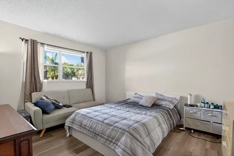 7820 S Colony Circle Tamarac FL 33321