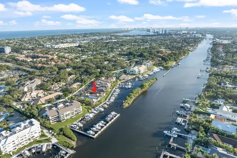 602 Oak Harbour Drive Juno Beach FL 33408