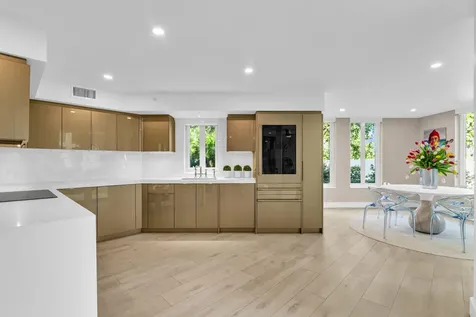 100 Se 5th Avenue Boca Raton FL 33432