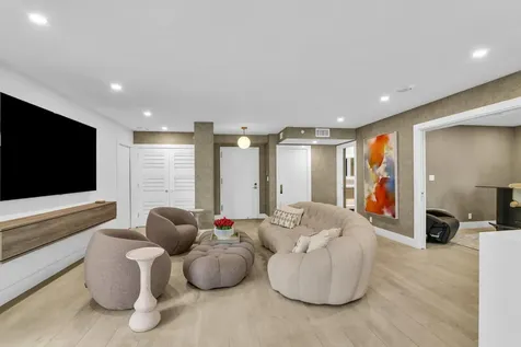 100 Se 5th Avenue Boca Raton FL 33432