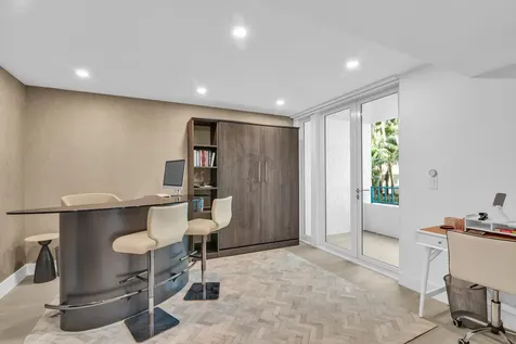 100 Se 5th Avenue Boca Raton FL 33432