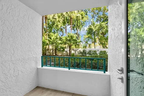 100 Se 5th Avenue Boca Raton FL 33432