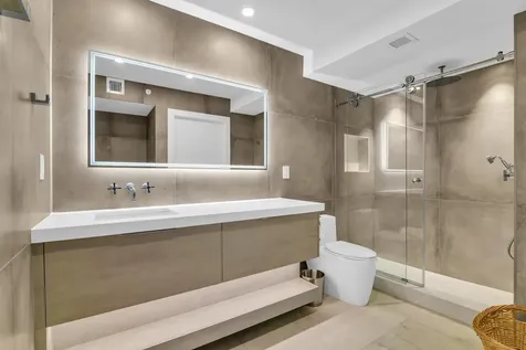 100 Se 5th Avenue Boca Raton FL 33432