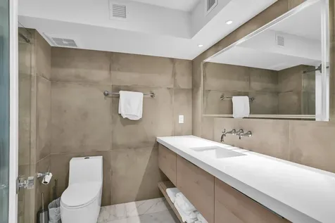 100 Se 5th Avenue Boca Raton FL 33432