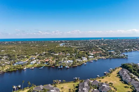 6 Concourse Drive Jupiter FL 33469