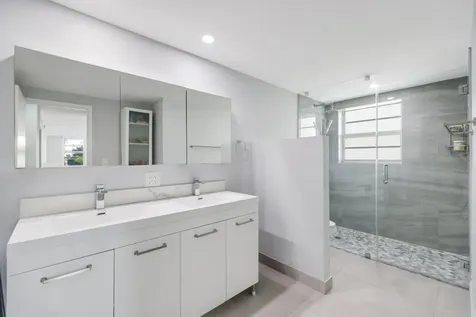 10180 W Bay Harbor Drive Bay Harbor Islands FL 33154