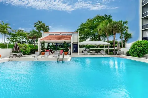 2550 Presidential Way West Palm Beach FL 33401