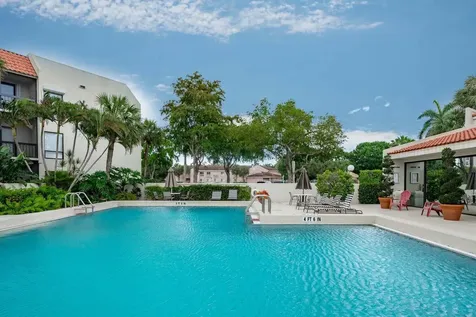 2550 Presidential Way West Palm Beach FL 33401