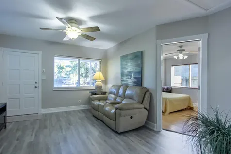 215 Ne 14 Avenue Pompano Beach FL 33060