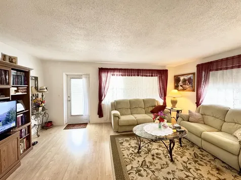 148 Bedford F West Palm Beach FL 33417