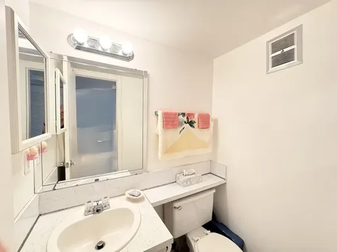 148 Bedford F West Palm Beach FL 33417