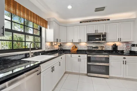 2186 SE Wild Meadow Circle Port Saint Lucie FL 34952