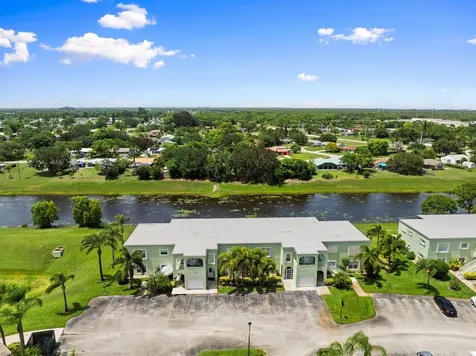 2186 SE Wild Meadow Circle Port Saint Lucie FL 34952