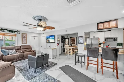 5713 Briarwood Street Mangonia Park FL 33407