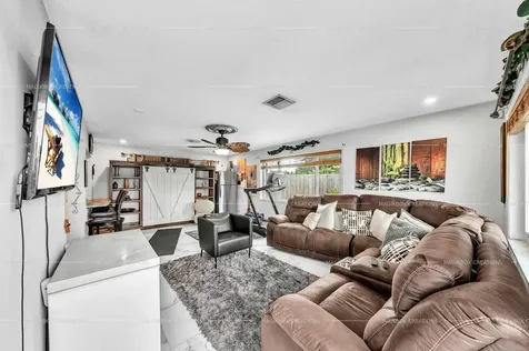 5713 Briarwood Street Mangonia Park FL 33407