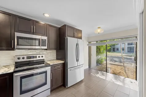 455 Canal Point Delray Beach FL 33444