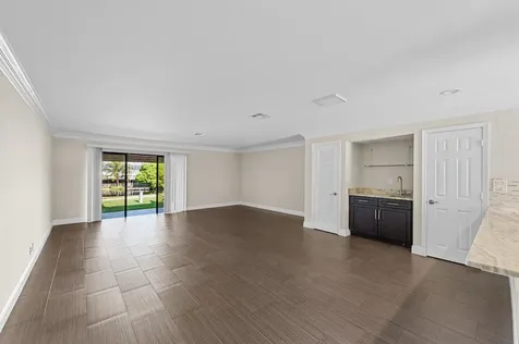 455 Canal Point Delray Beach FL 33444