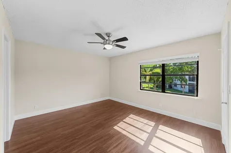 455 Canal Point Delray Beach FL 33444