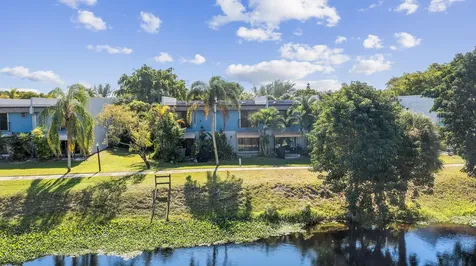 455 Canal Point Delray Beach FL 33444