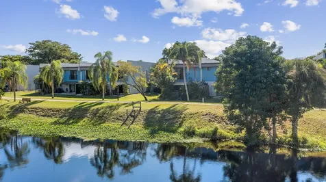 455 Canal Point Delray Beach FL 33444