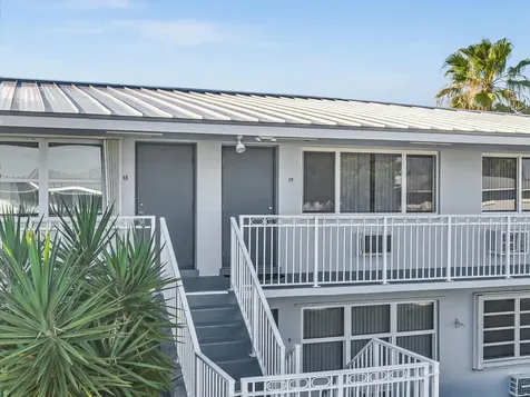 2542 S Federal Highway Boynton Beach FL 33435