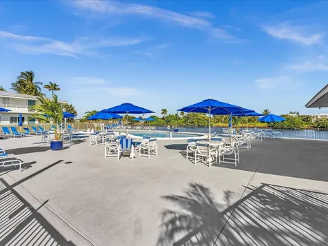 2542 S Federal Highway Boynton Beach FL 33435