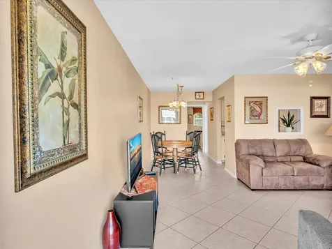 2542 S Federal Highway Boynton Beach FL 33435