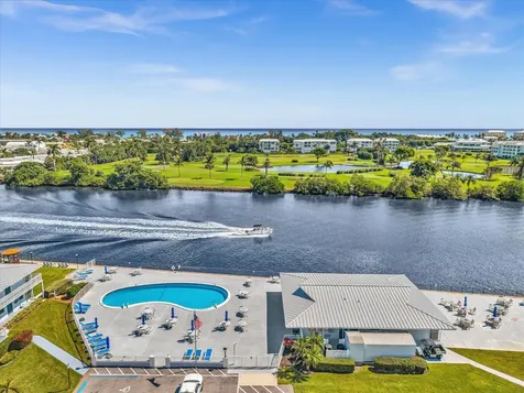 2542 S Federal Highway Boynton Beach FL 33435