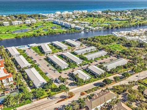 2542 S Federal Highway Boynton Beach FL 33435