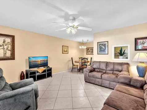 2542 S Federal Highway Boynton Beach FL 33435