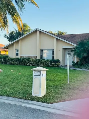 4134 Alpinia Court Court Boynton Beach FL 33436