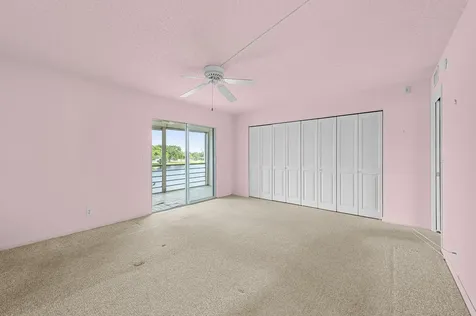 3037 Cambridge B Deerfield Beach FL 33442