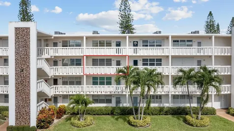 3037 Cambridge B Deerfield Beach FL 33442