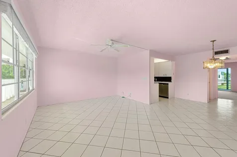 3037 Cambridge B Deerfield Beach FL 33442