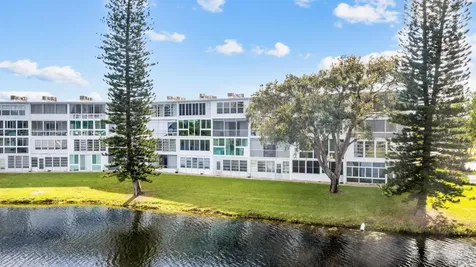 3037 Cambridge B Deerfield Beach FL 33442