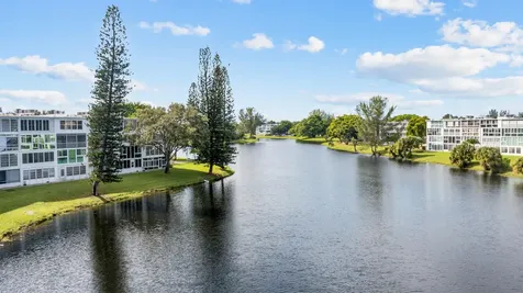 3037 Cambridge B Deerfield Beach FL 33442
