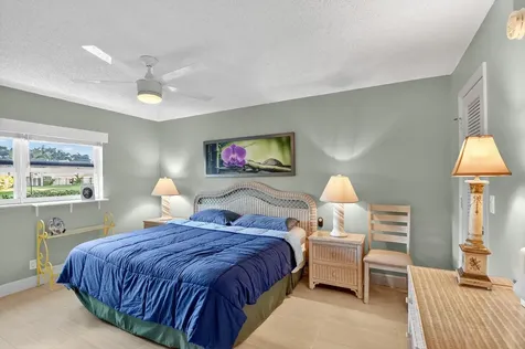 2400 Ne 1st Lane Boynton Beach FL 33435