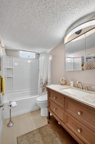 2400 Ne 1st Lane Boynton Beach FL 33435