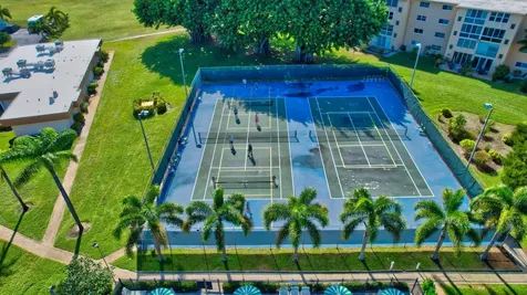 2400 Ne 1st Lane Boynton Beach FL 33435