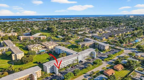 2400 Ne 1st Lane Boynton Beach FL 33435