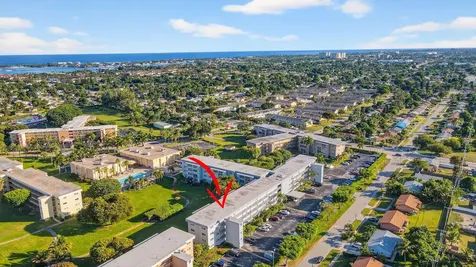 2400 Ne 1st Lane Boynton Beach FL 33435